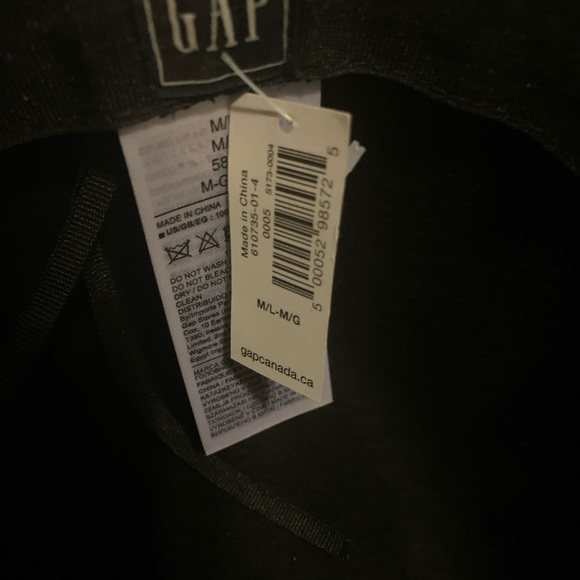 Gap Hat - Picture 4 of 4